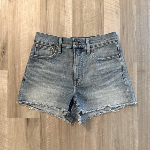 $72 Madewell The Perfect Jean Shorts - Picture 4 of 8